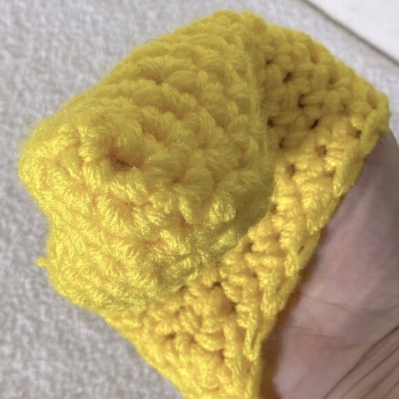 Vintage Handmade Yellow Crochet Knit Slip On Slippers - Picture 7 of 9